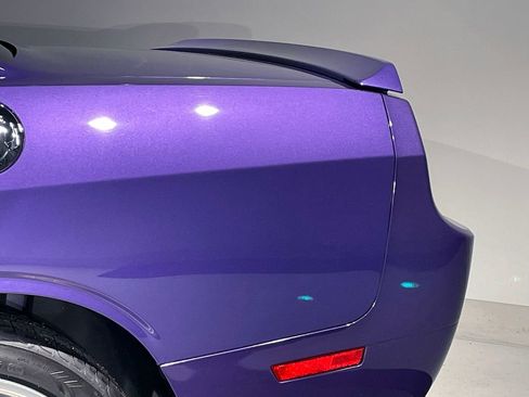 Used 2013 Dodge Challenger R/T image 14