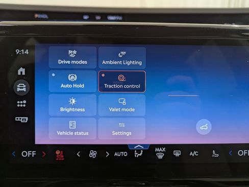 Used 2025 Lincoln Nautilus Premier image 20