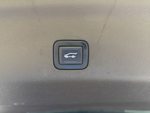 Certified 2023 Cadillac Escalade Sport w/ LPO, ONYX Package AWD/4WD image 30
