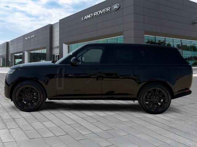 New 2026 Land Rover Range Rover Long Wheelbase SE AWD/4WD image 2