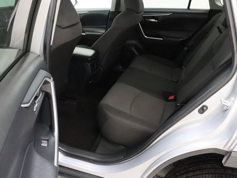 Certified 2025 Toyota RAV4 XLE FWD image 28