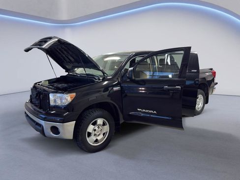 Used 2013 Toyota Tundra 4x4 Double Cab w/ TRD Off-Road Pkg image 11
