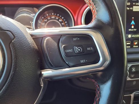 Certified 2023 Jeep Gladiator Rubicon w/ Cold Weather Group AWD/4WD image 14