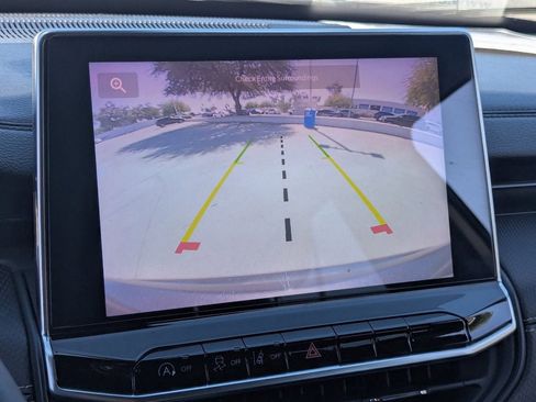 Used 2022 Jeep Compass Altitude image 24