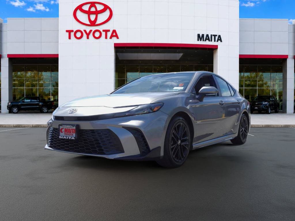 Used 2025 Toyota Camry SE FWD image 7