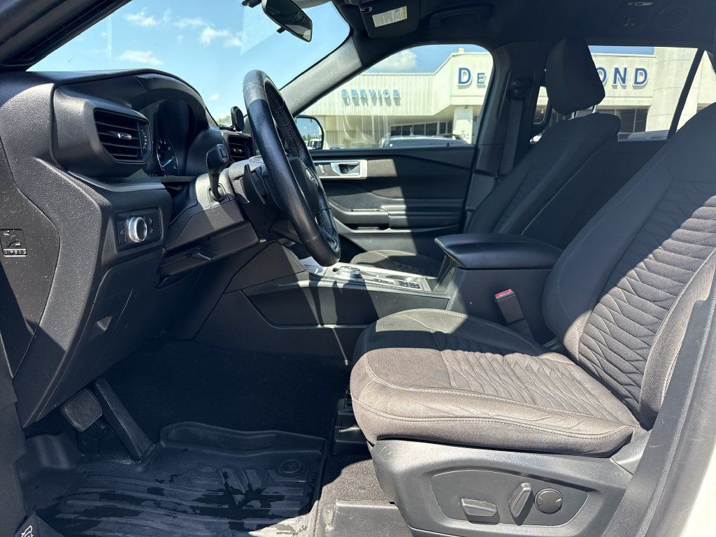 Used 2020 Ford Explorer XLT RWD image 12