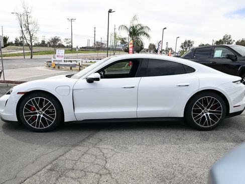 Used 2022 Porsche Taycan 4S AWD/4WD image 8