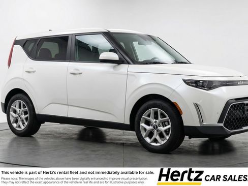 Used 2025 Kia Soul LX w/ LX Technology Package FWD image 1
