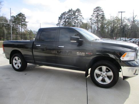 Used 2015 RAM 1500 Classic SLT w/ SLT Plus D←cor Group image 10