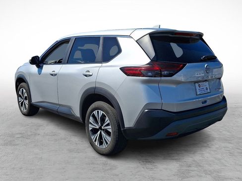 Used 2023 Nissan Rogue SV AWD/4WD image 3