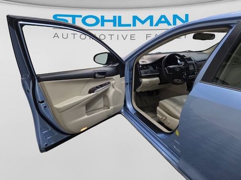 Used 2012 Toyota Camry XLE FWD image 12