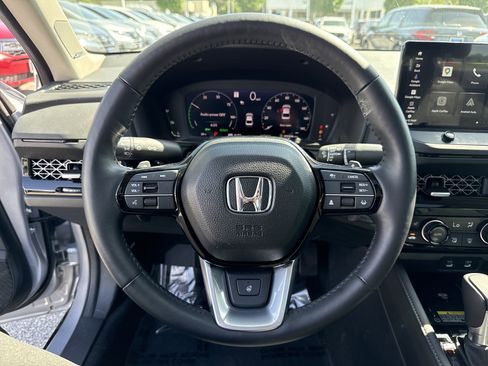 Certified 2025 Honda Accord Touring image 18