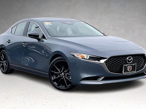 Used 2025 MAZDA MAZDA3 s image 2