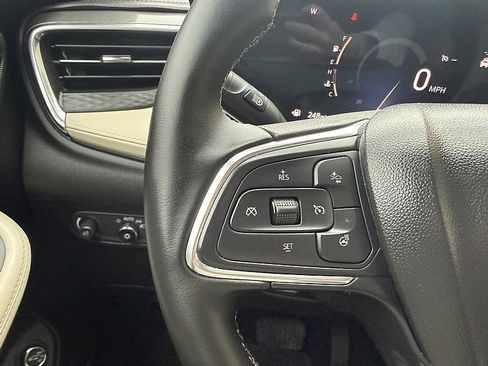 Used 2024 Buick Encore GX Avenir w/ Avenir Technology Package image 8