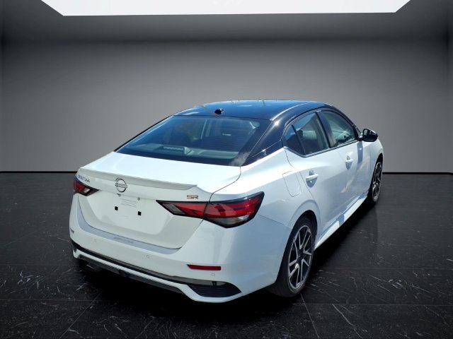 Certified 2025 Nissan Sentra SR FWD image 10