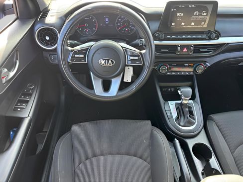 Used 2019 Kia Forte LXS image 12