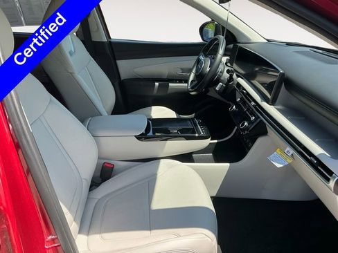 Used 2026 Hyundai Tucson Limited AWD/4WD image 16