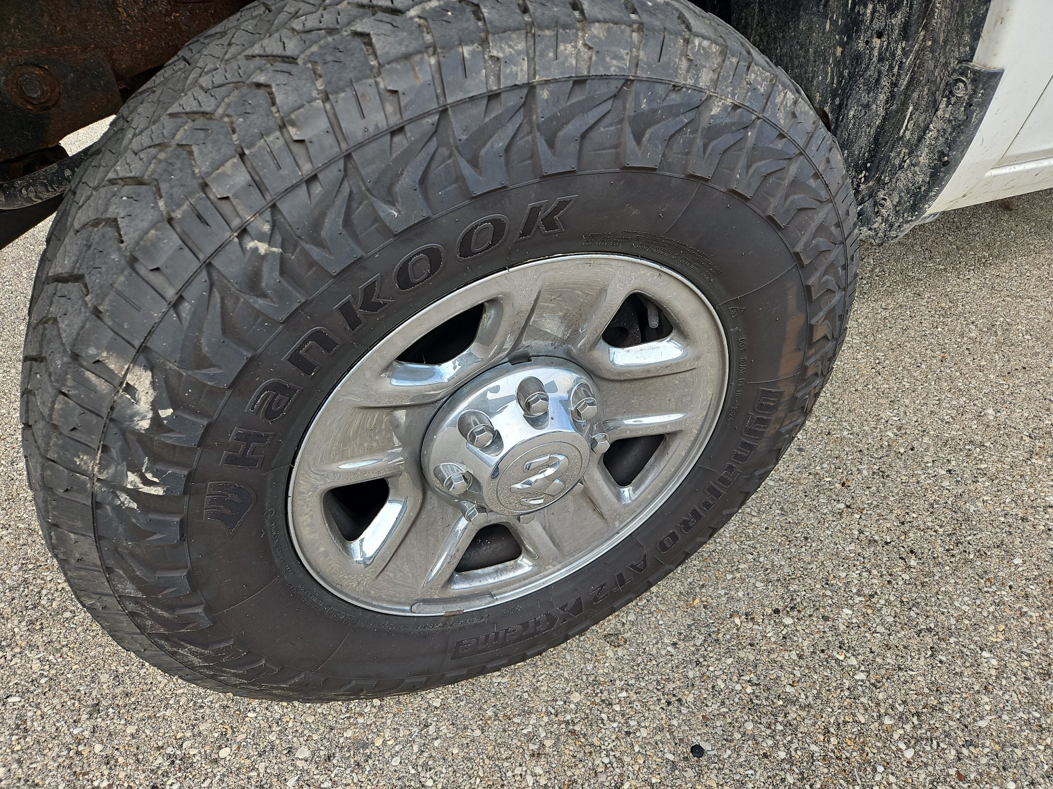 Used 2018 RAM 2500 SLT AWD/4WD image 4