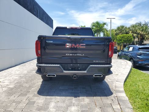 Used 2023 GMC Sierra 1500 Denali w/ Denali Reserve Package AWD/4WD image 5