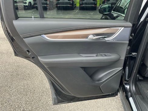 Used 2024 Cadillac XT6 Premium Luxury w/ Platinum Package AWD/4WD image 22