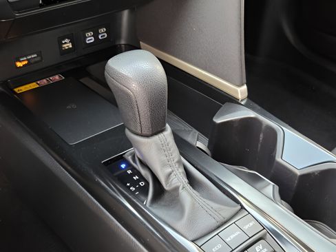 Certified 2025 Toyota Camry LE FWD image 16