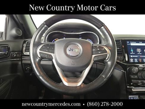 Used 2020 Jeep Grand Cherokee Overland AWD/4WD image 21