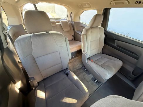 Used 2016 Honda Odyssey LX image 22