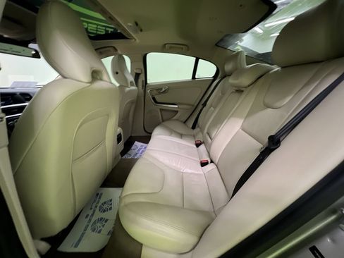 Used 2014 Volvo S60 T5 AWD/4WD image 27