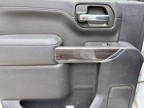 Used 2021 Chevrolet Silverado 1500 LTZ w/ LTZ Convenience Package II image 17