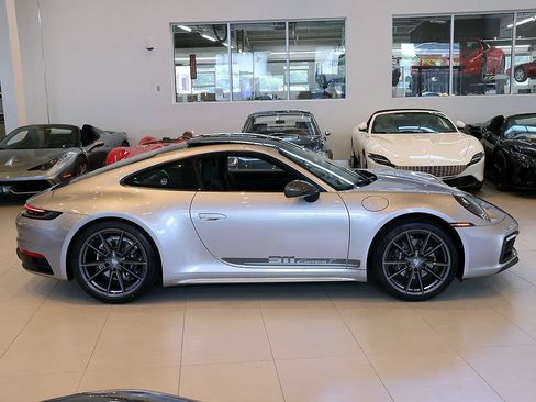 Used 2023 Porsche 911 Carrera T RWD image 49