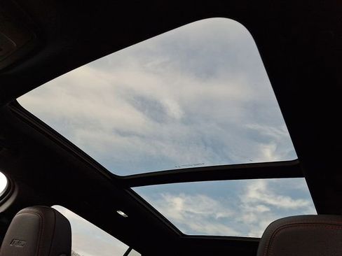 Used 2025 Chevrolet Traverse RS w/ LPO, Floor Liner Package image 20