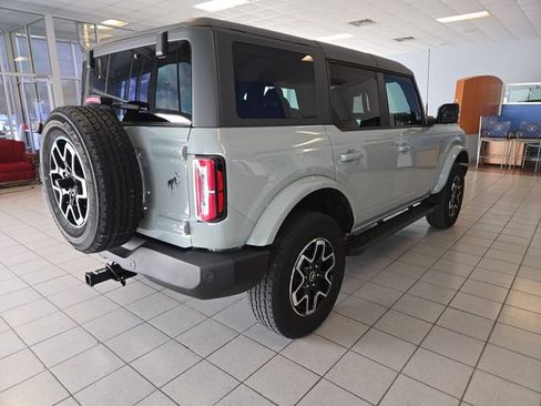 Used 2023 Ford Bronco Outer Banks AWD/4WD image 8