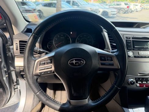 Used 2013 Subaru Legacy 2.5i Premium AWD/4WD image 13