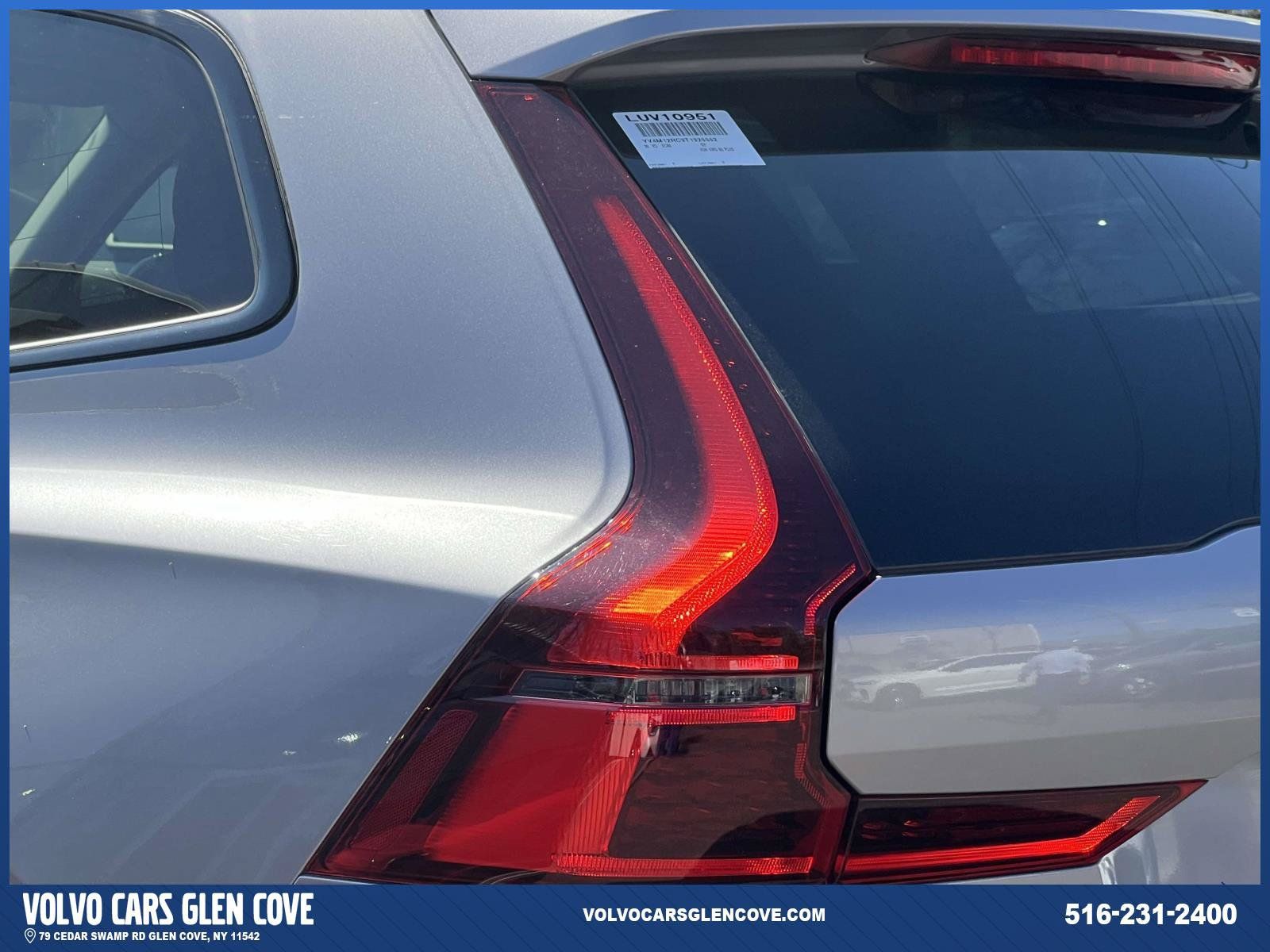 Certified 2026 Volvo XC60 B5 Plus w/ Protection Package Premier AWD/4WD image 8