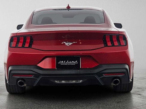 Used 2024 Ford Mustang Coupe RWD image 4