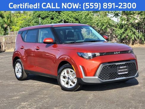 Certified 2025 Kia Soul LX w/ LX Technology Package FWD image 2