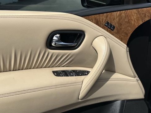 Used 2022 Nissan Armada SL w/ Captain's Chairs Package image 12