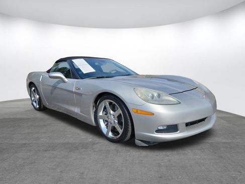 Used 2005 Chevrolet Corvette Convertible w/ Preferred Equipment Group image 14