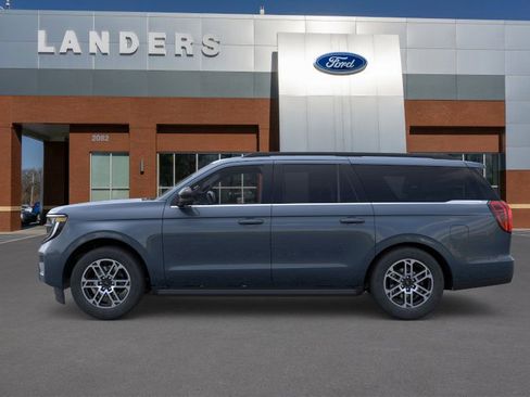 New 2025 Ford Expedition Max Active image 3