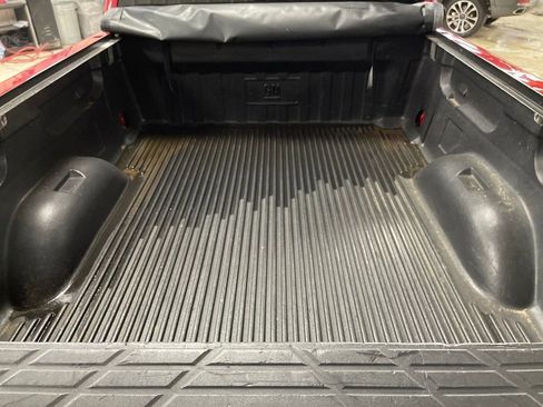 Used 2010 Chevrolet Silverado 1500 LT image 19