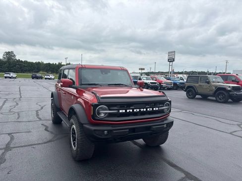 Used 2023 Ford Bronco Outer Banks w/ Sasquatch Package AWD/4WD image 7
