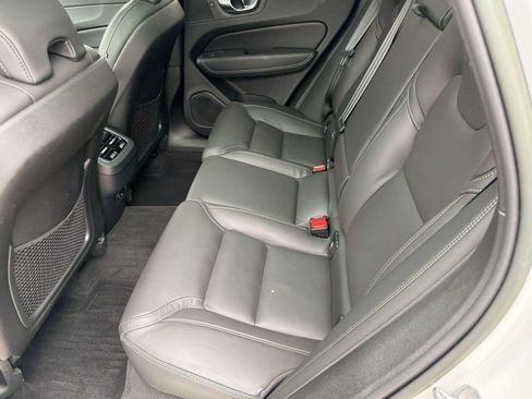Certified 2023 Volvo XC60 B5 Ultimate w/ Climate Package AWD/4WD image 21