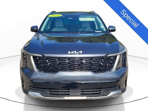 Used 2024 Kia Sorento S w/ Panoramic Sunroof Package FWD image 11