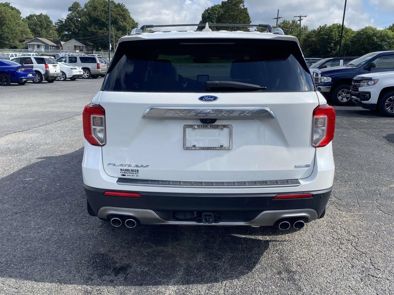 Used 2020 Ford Explorer Platinum w/ Premium Technology Package AWD/4WD image 5
