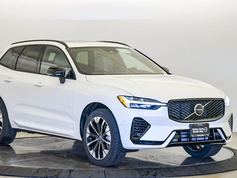 New 2026 Volvo XC60 T8 Plus w/ Protection Package Premier AWD/4WD image 6