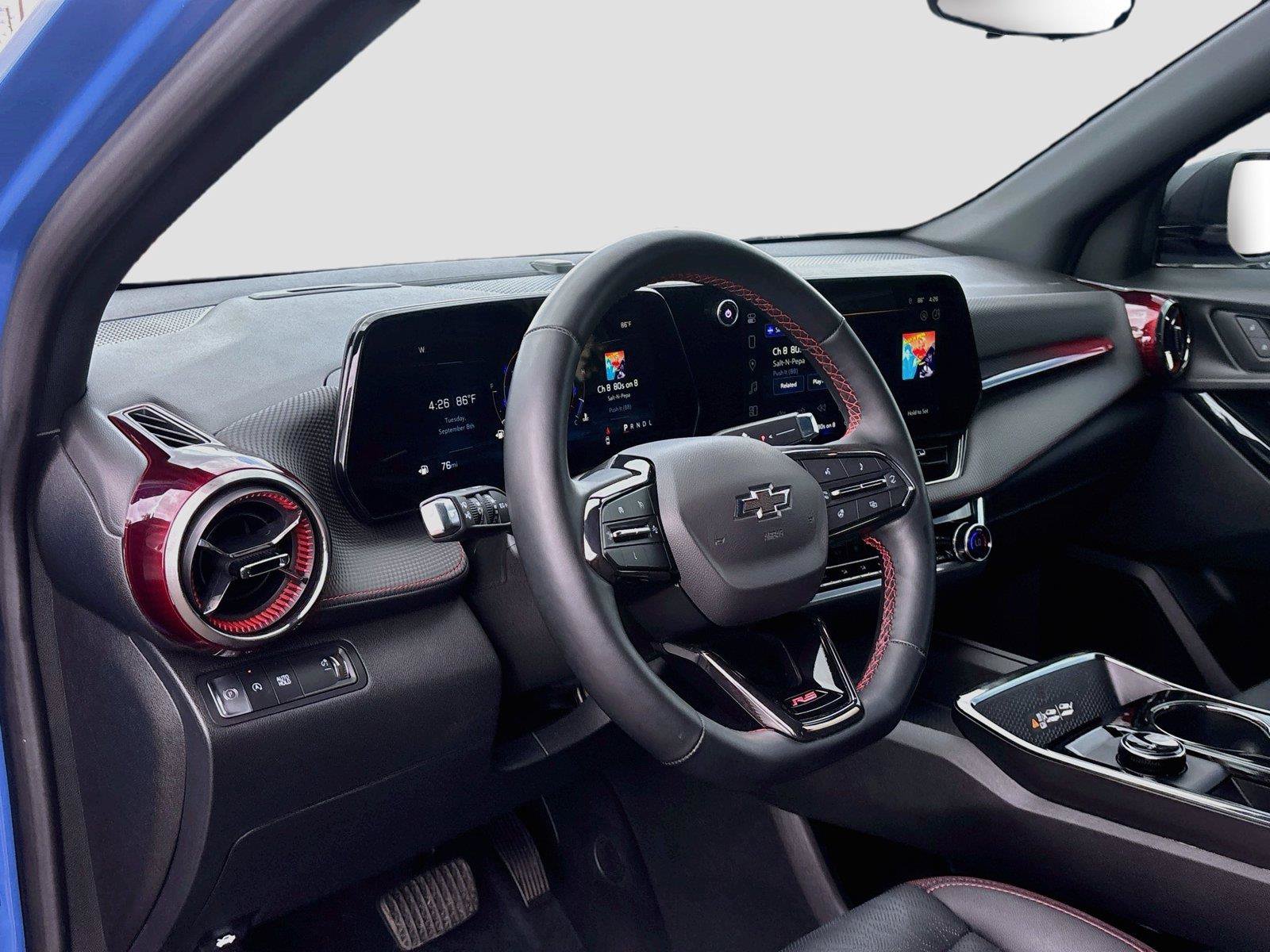 Used 2025 Chevrolet Equinox RS w/ Safety and Technology Package FWD image 9