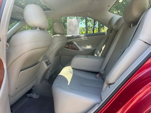 Used 2011 Toyota Camry XLE w/ SE/XLE Extra-Value Pkg FWD image 13