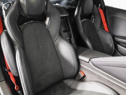 Used 2023 Chevrolet Corvette Stingray Preferred Cpe w/ Battery Protection Package RWD image 39