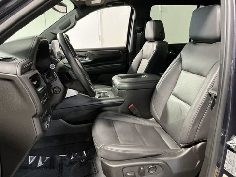 Used 2023 Chevrolet Tahoe Z71 w/ Luxury Package AWD/4WD image 14