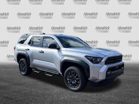 Used 2025 Toyota 4Runner SR5 AWD/4WD image 2